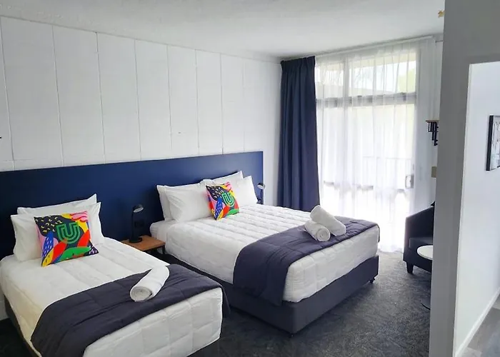 Urban Lounge Sleepery, Surestay Collection By Bw 4*