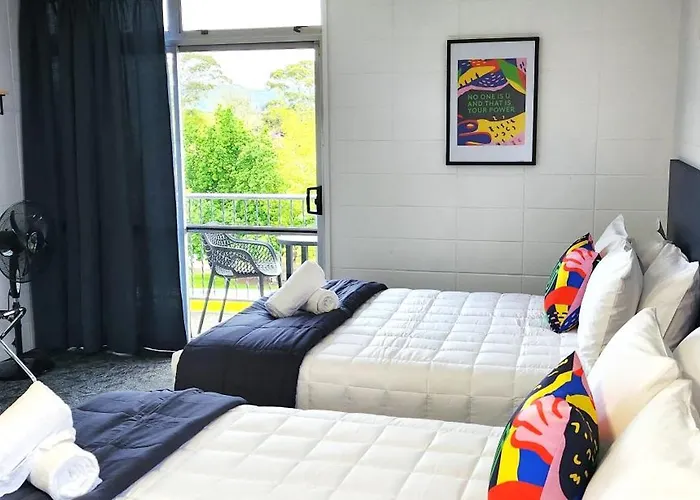 Urban Lounge Sleepery, Surestay Collection By Bw 4*