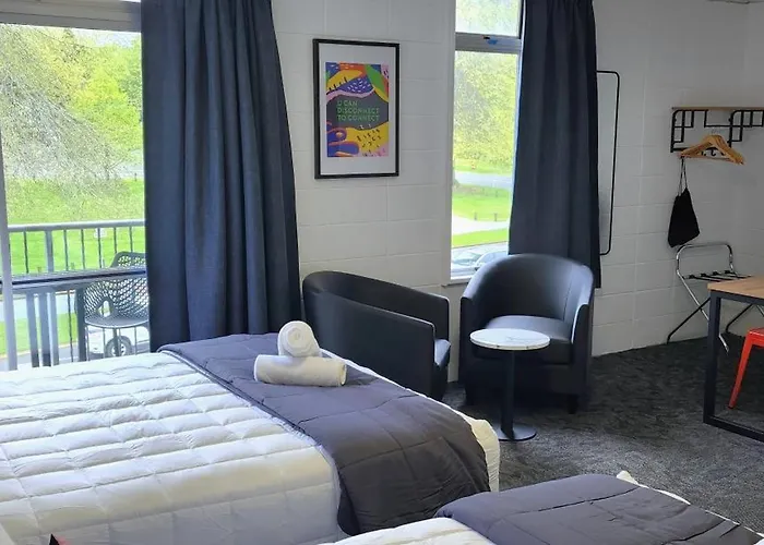 Urban Lounge Sleepery, Surestay Collection By Bw 4*